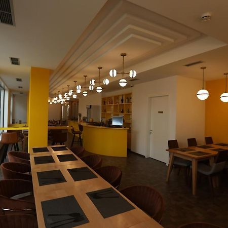 Elite Hotel Pogradec Exterior photo