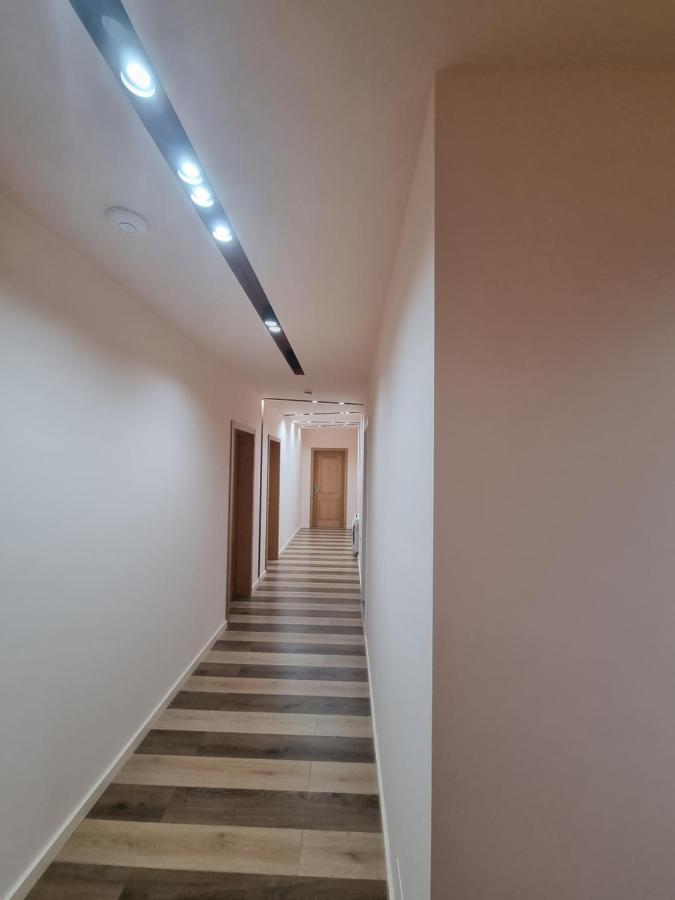 Elite Hotel Pogradec Exterior photo